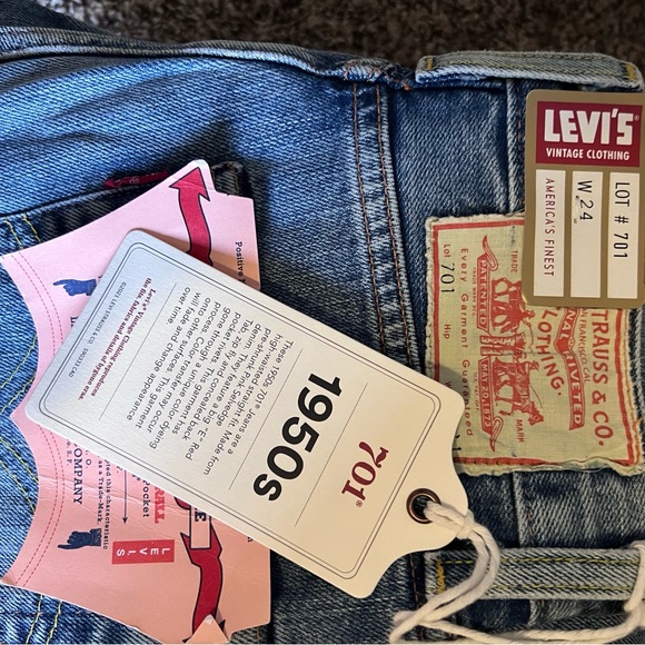Levi’s Vintage 701 Selvedge Denim - Picture 9 of 10